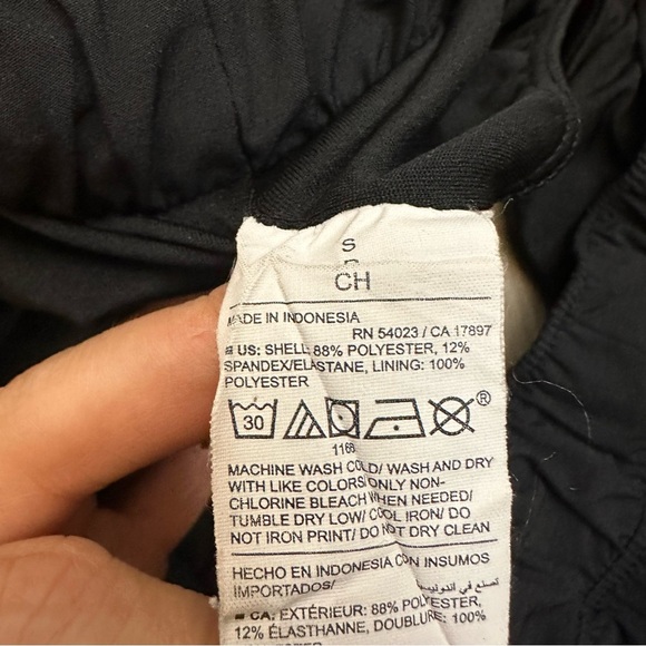 Old Navy Active Quickdry Black Athletic Shorts - Picture 6 of 6